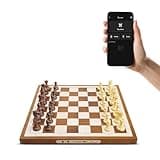 Chessnut Air Electronic Chess Set, un magnífico Tablero de ajedrez de Madera Hecho a Mano con Reinas adicionales, Luces LED, Juego electrónico adaptativo con Inteligencia Artificial y aplicación.